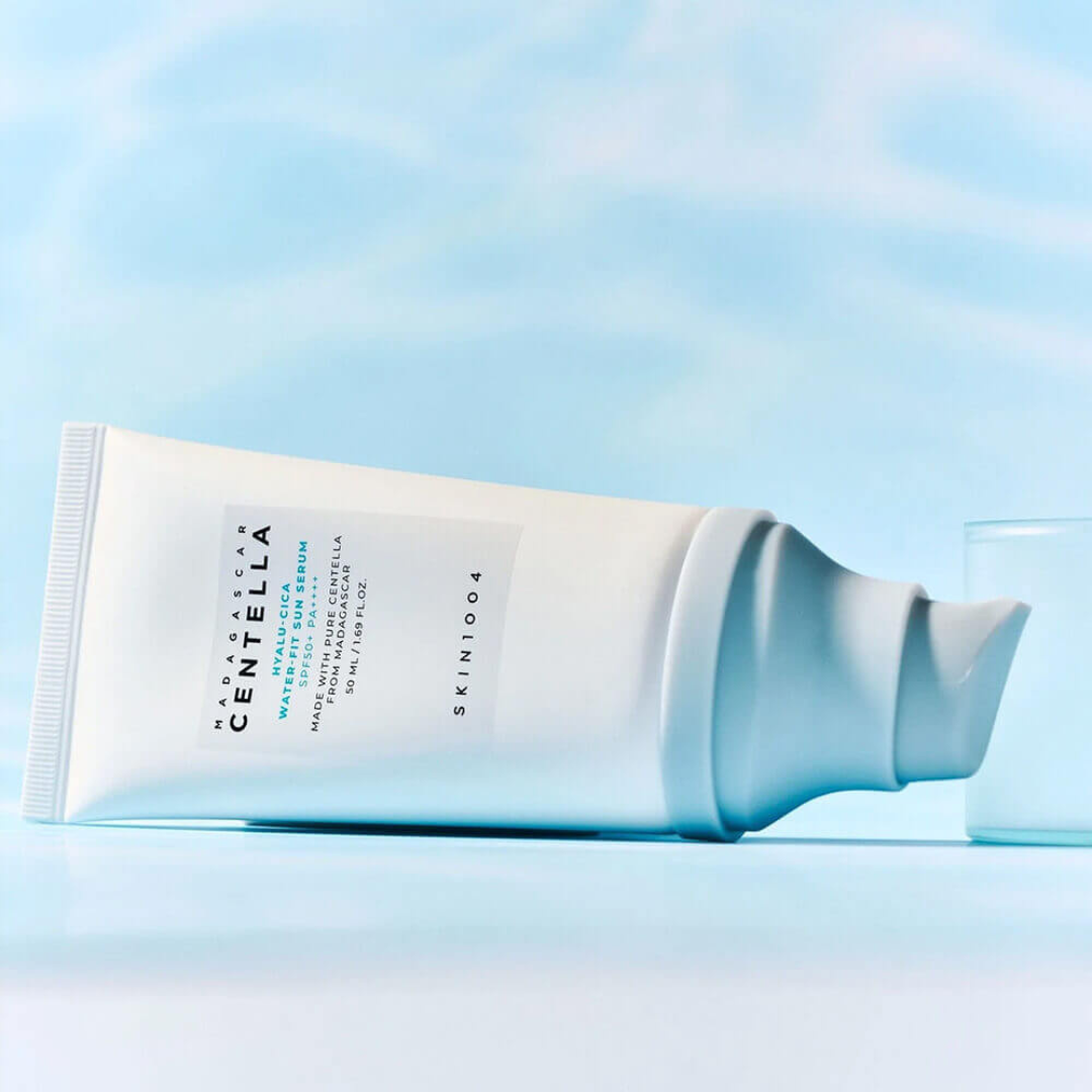 SKIN1004 Madagascar Centella Hyalu-Cica Water-Fit Sun Serum SPF50+ PA++++ - Солнцезащитная сыворотка 50мл