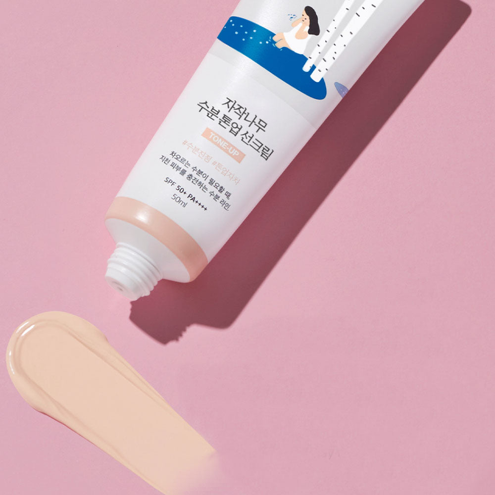 Round Lab Birch Juice Moisturizing Tone Up Sunscreen SPF50+ PA++++ - Aurinkovoide 50ml